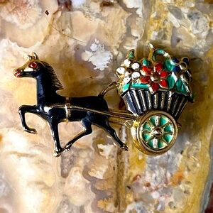 🐎 Western Horse Carriage Floral Brooch Vintage 50’s